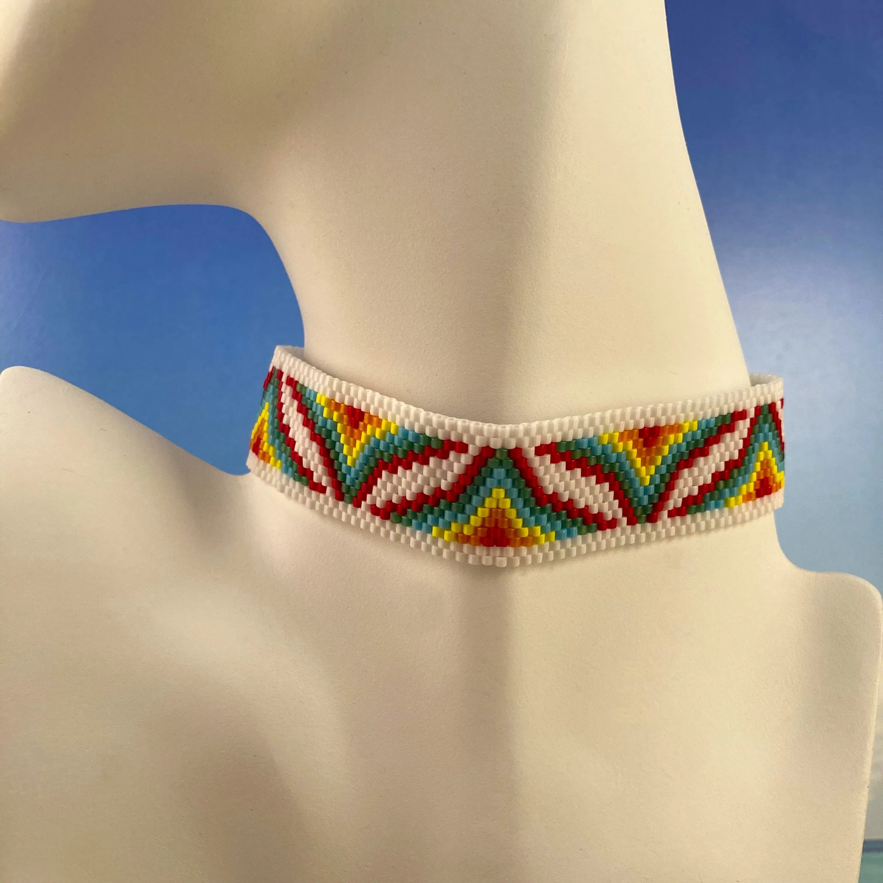 Beaded Choker Bright Bargello Peaks on White