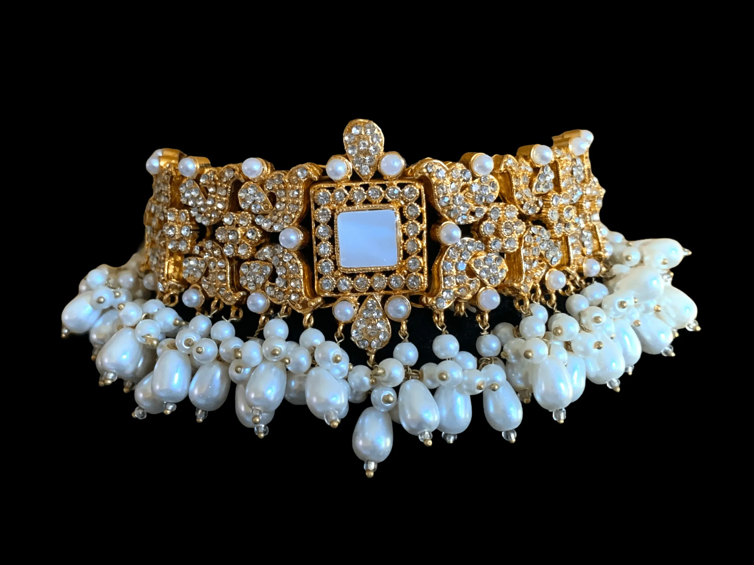 BR85 gold plated bridal set in pearls ( SHIPS IN 4 WEEKS )