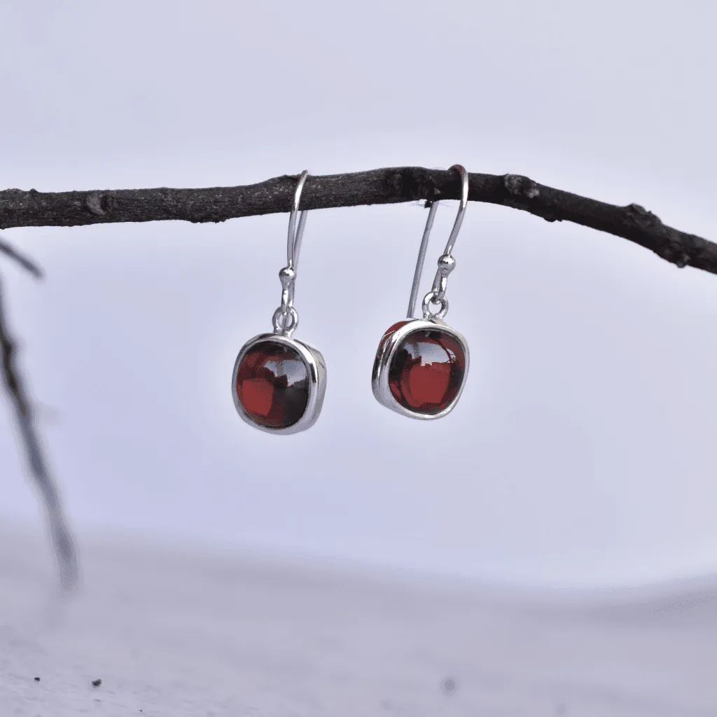 Cushion Conquer - Garnet Earrings