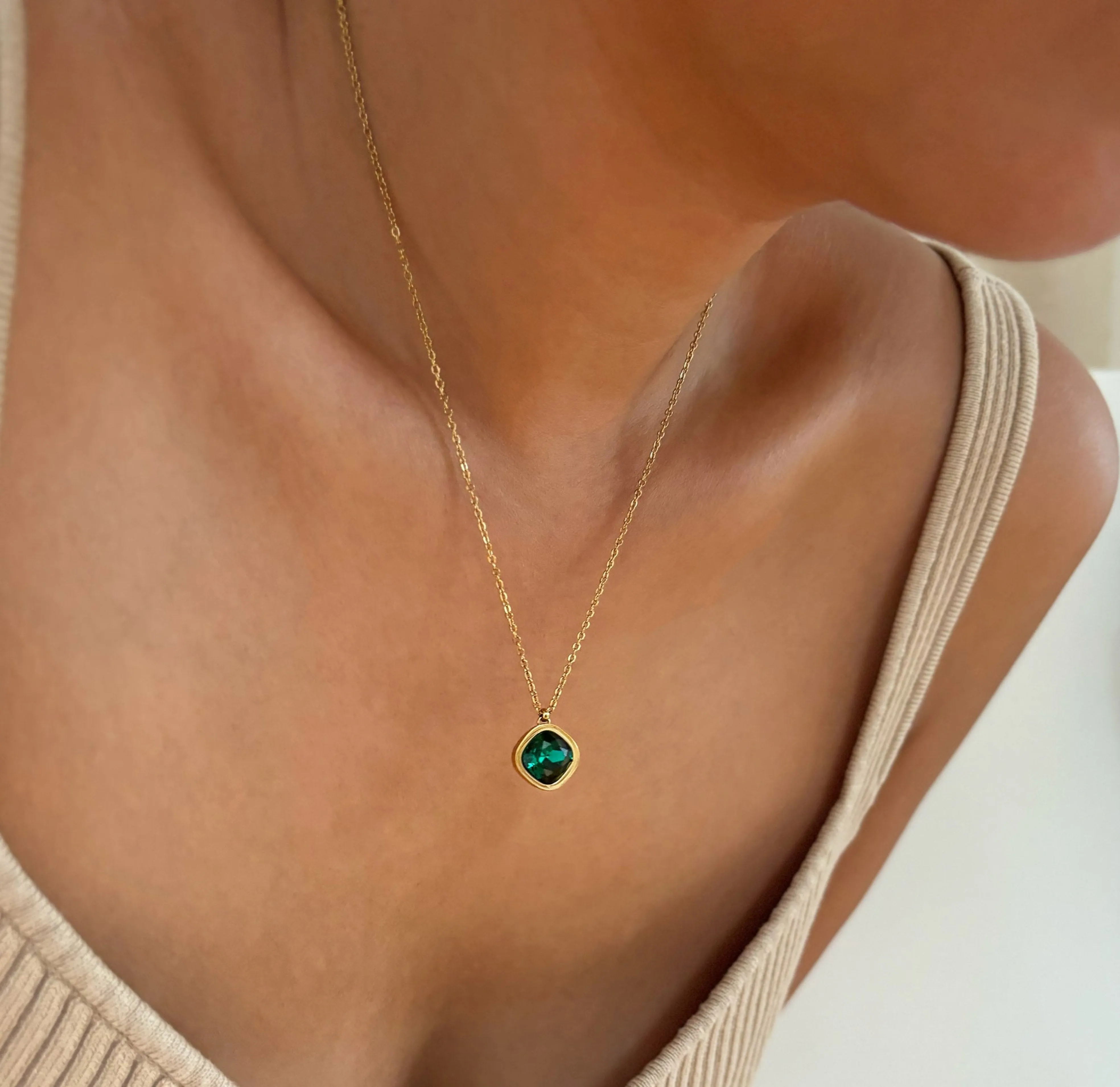 DESIREE EMERALD BIRTHSTONE PENDANT - MAY