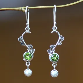 Graceful Pearl and peridot dangle earrings