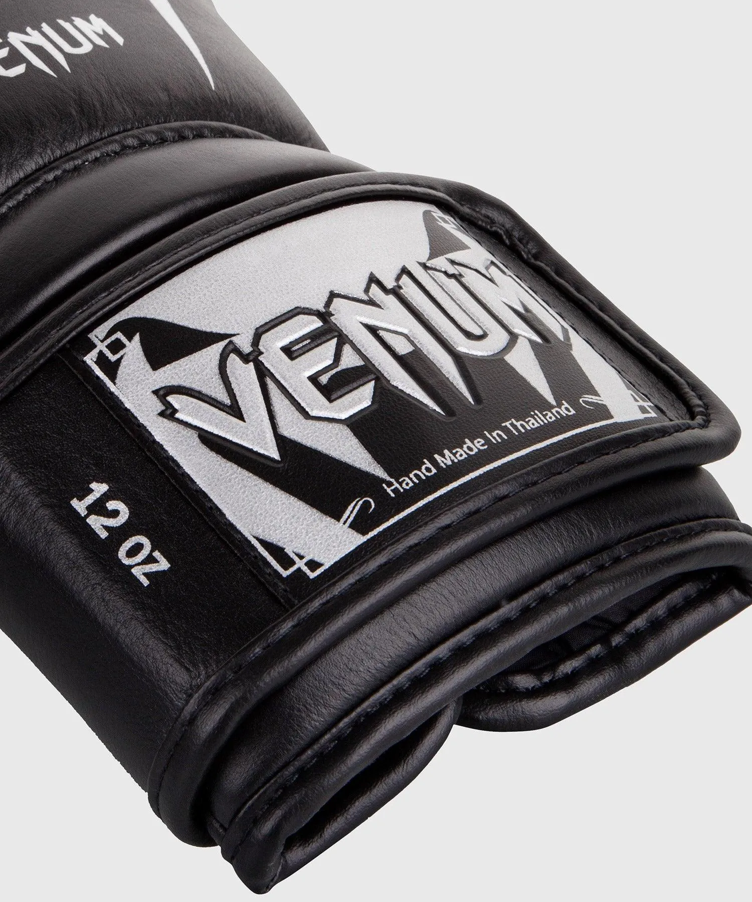 Venum Giant 3.0 Boxing Gloves - Nappa Leather - Black/Silver