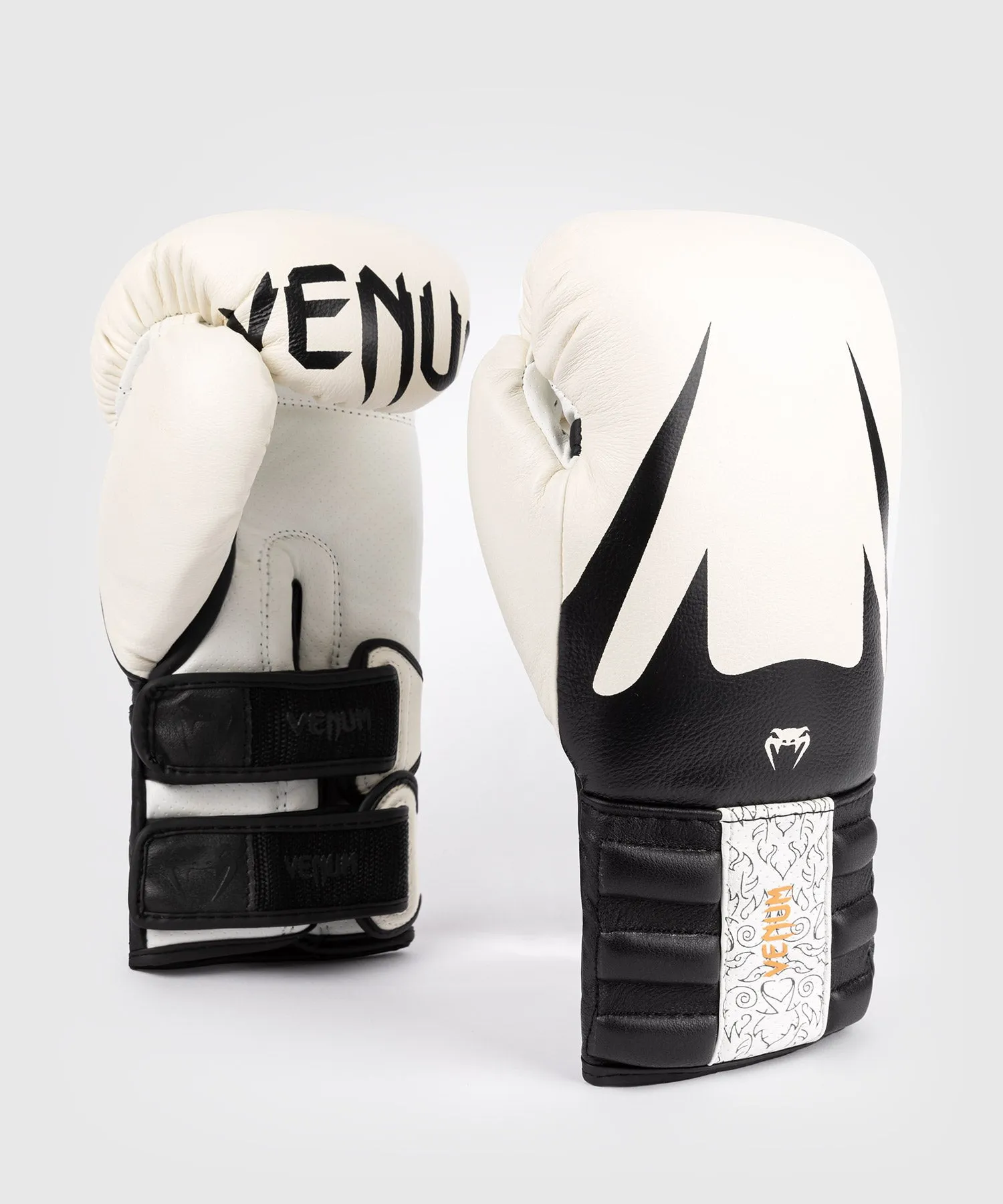 Venum Reverso Boxing Gloves - Snow White / Black