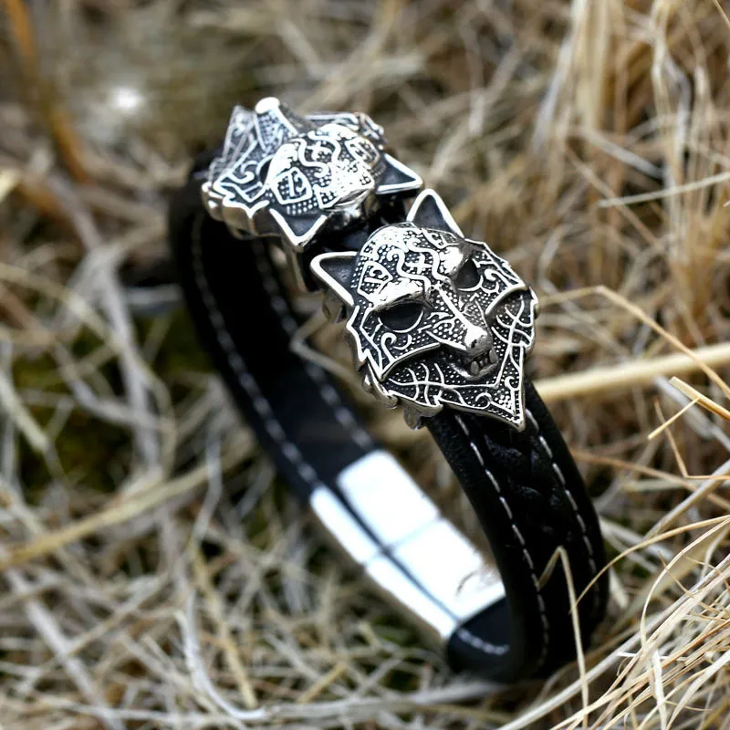 Vintage-Inspired Double Wolf Head Bracelet for Men – Stylish Soft Leather and Stainless Steel Jewelry